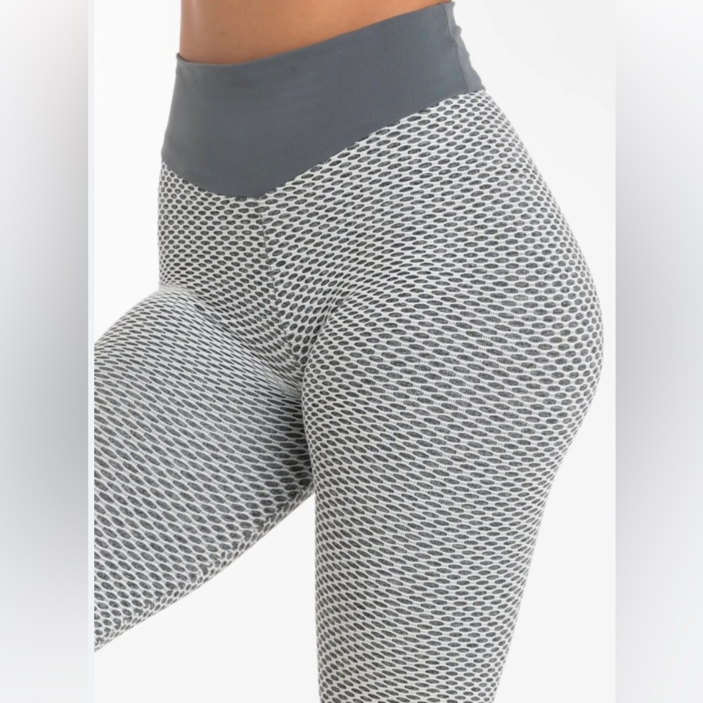 Booty scrunch leggings gray size large